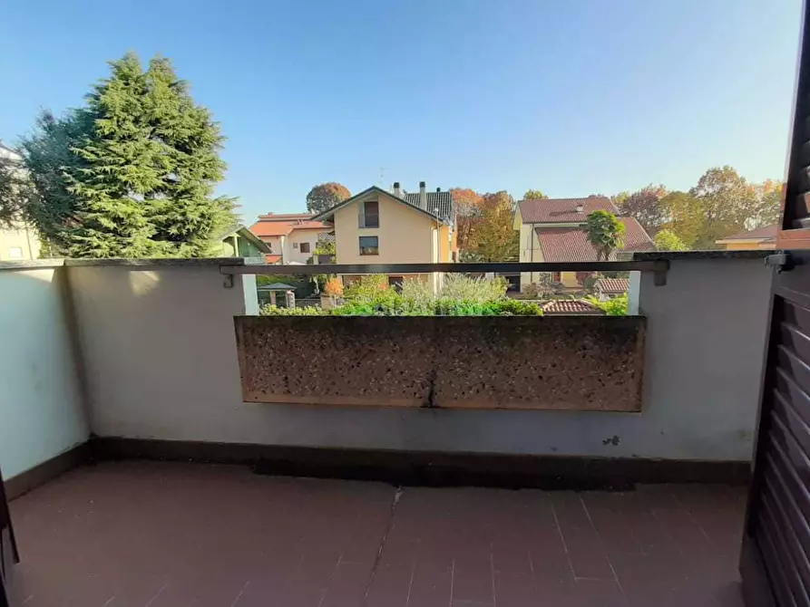 Immagine 20 di Trilocale in affitto  in via Donizetti 43 a Muggiò