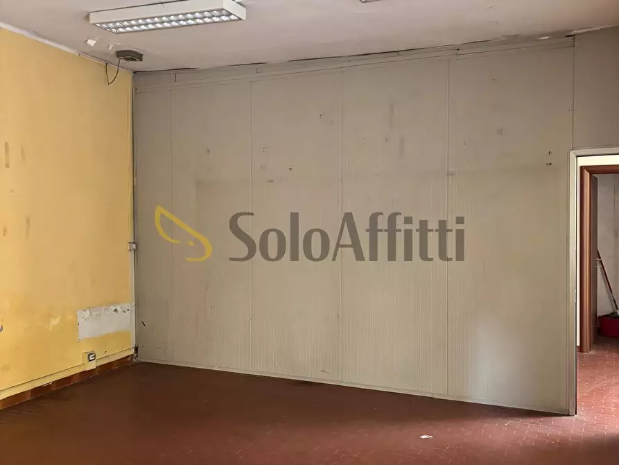 Immagine 2 di Magazzino in affitto  a Torino