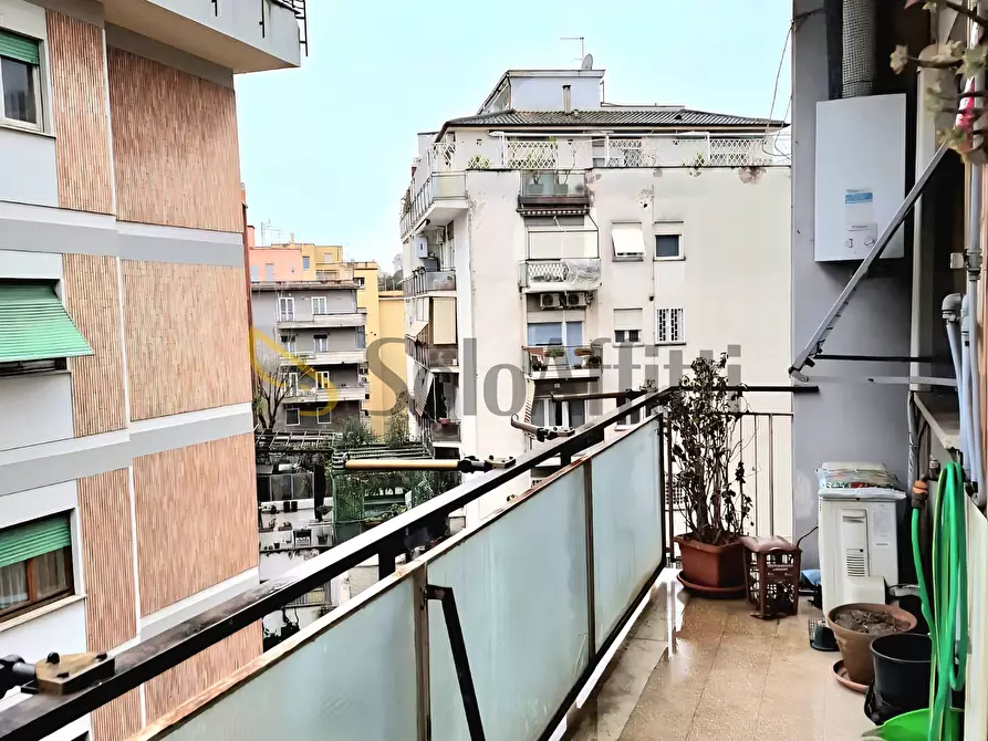 Immagine 12 di Bilocale in affitto  in Via Pietro Mascagni 186 a Roma