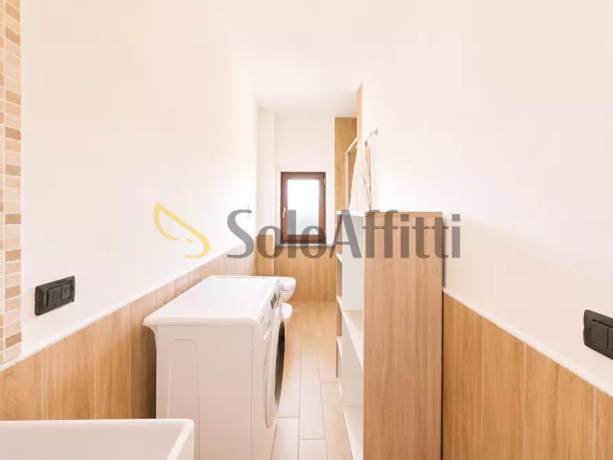 Immagine 12 di Trilocale in affitto  a Catanzaro