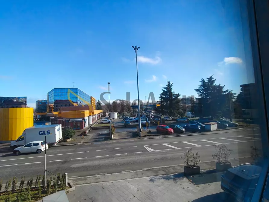 Immagine 17 di Ufficio in affitto  a Gallarate