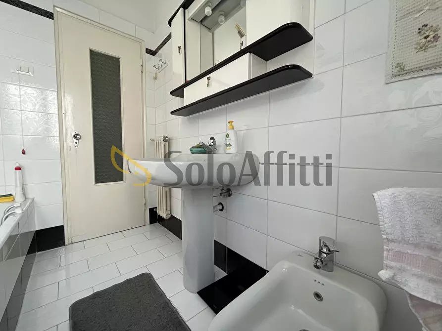 Immagine 11 di Stanza singola in affitto  a Catanzaro