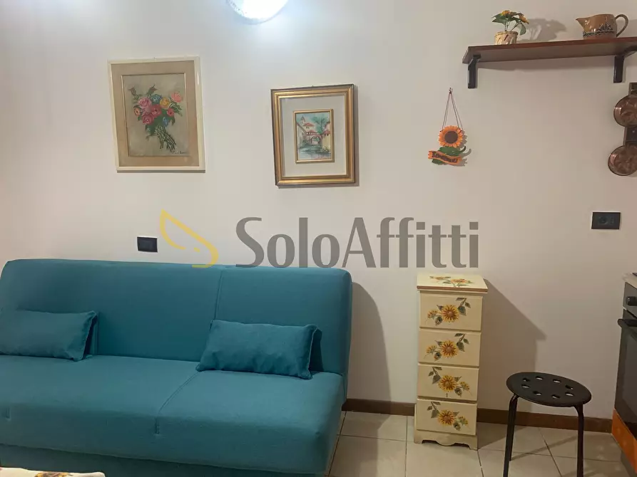 Immagine 38 di Bilocale in affitto  in Via Bonanno 22 a Catania