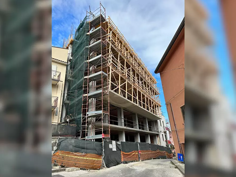 Immagine 2 di Appartamento in vendita  in Via Magenta snc a Sant'agata Di Militello