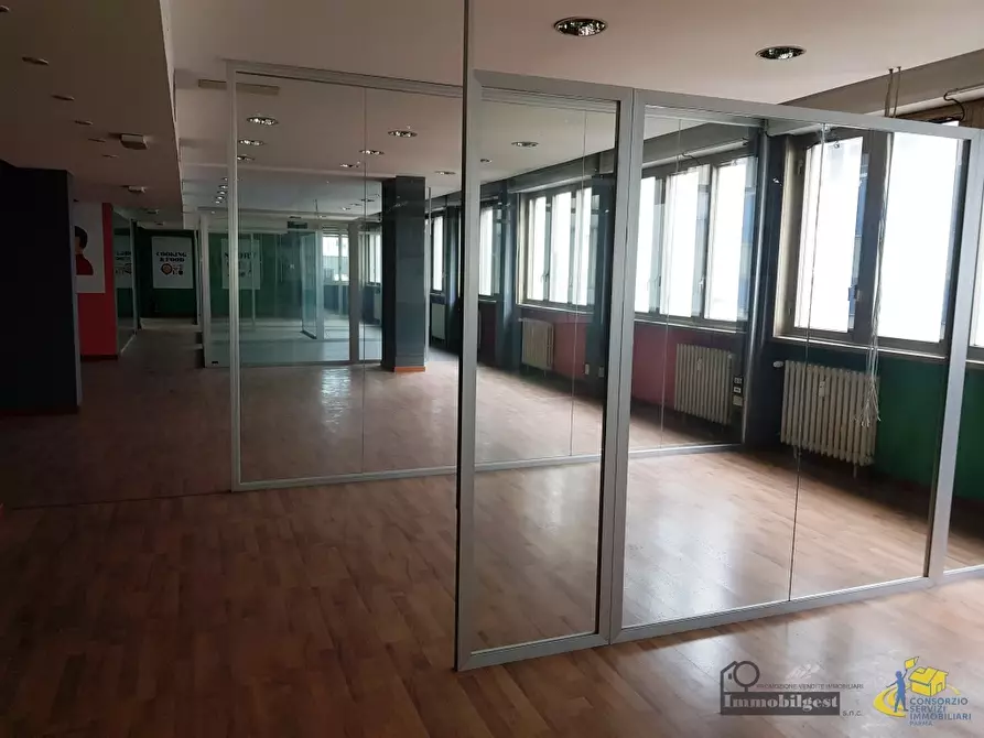 Immagine 2 di Ufficio in affitto  in Strada Giuseppe Mazzini 3 a Parma