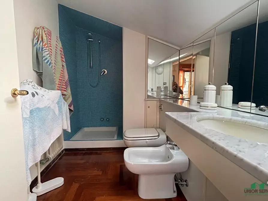 Immagine 40 di Quadrilocale in vendita  in Strada Comunale Farnese 48 a Parma