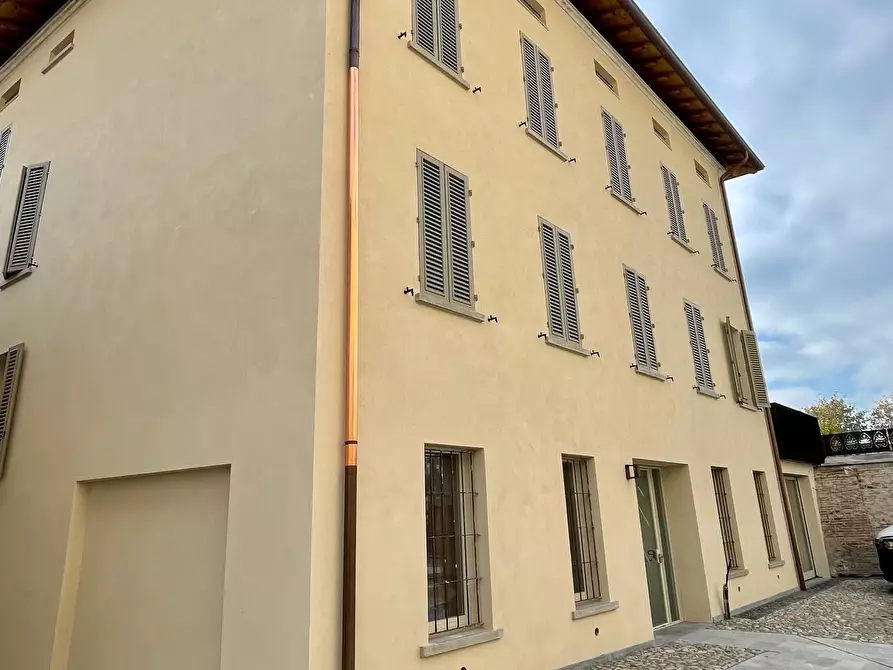Immagine 17 di Bilocale in affitto  in Viale Rustici a Parma