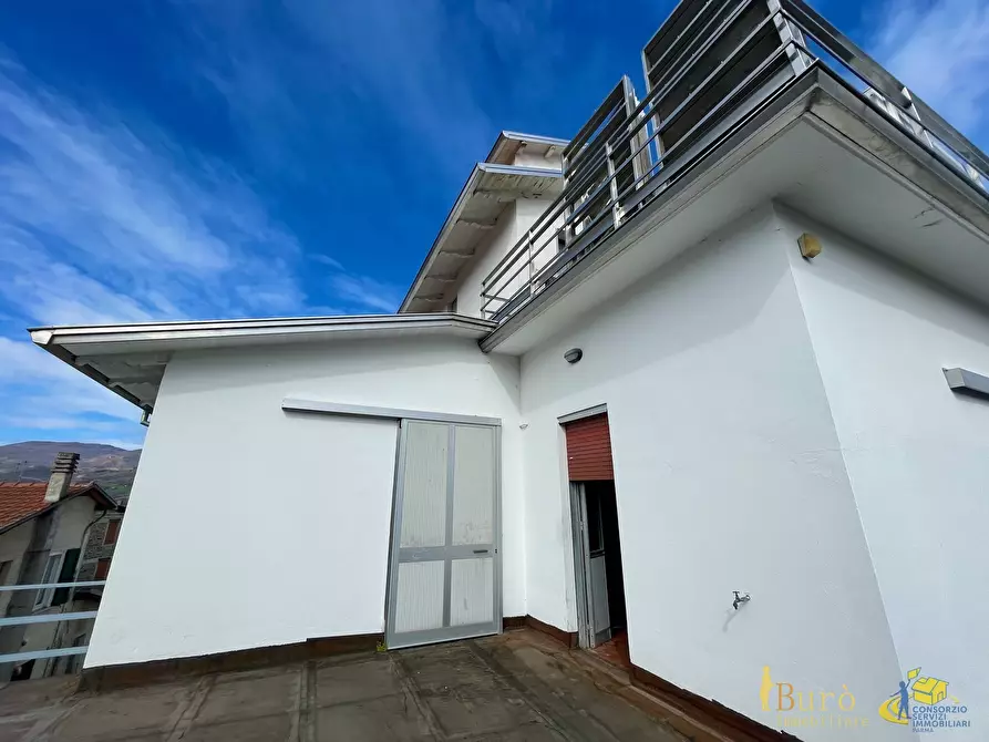 Immagine 10 di Attività artigianale in vendita  in strada del borgo reno 73 a Tizzano Val Parma