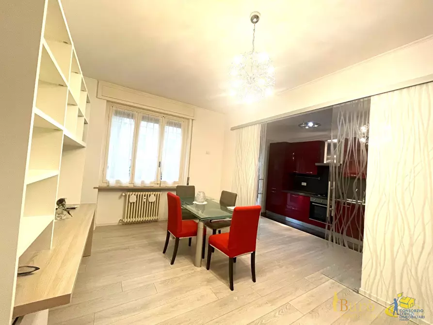 Immagine 2 di Trilocale in affitto  in Via Giuseppe Verdi a Parma