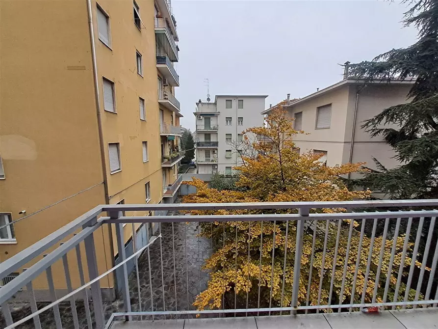 Immagine 14 di Trilocale in vendita  in Via Giorgio Compiani a Parma