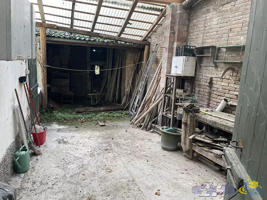 Immagine 15 di Porzione di casa in vendita  in via goiano a Langhirano
