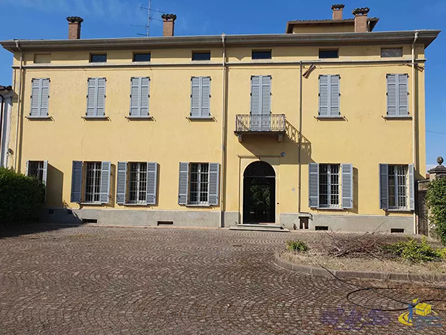 casa indipendente in vendita a Parma in zona Centro Storico