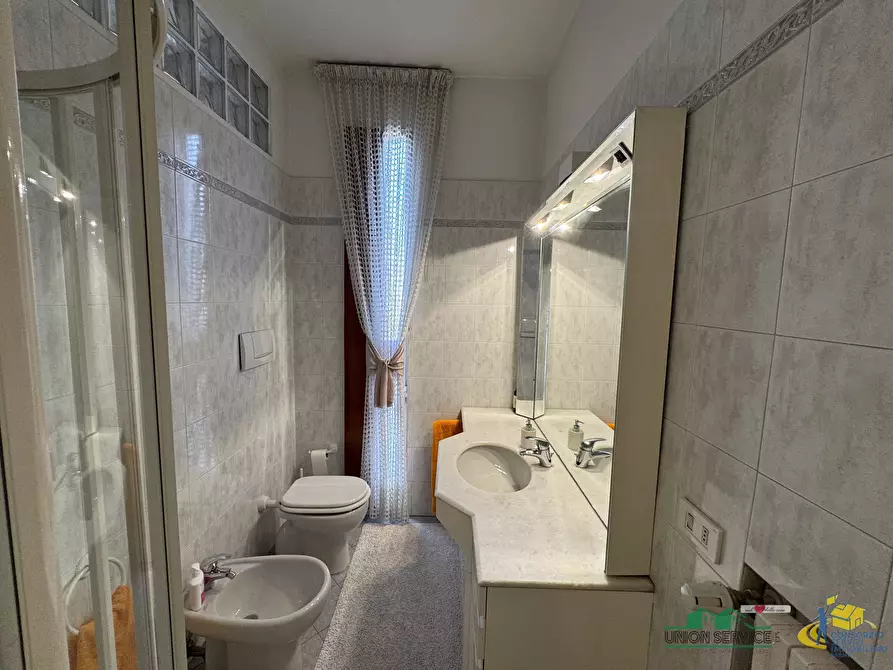 Immagine 10 di Quadrilocale in vendita  in Borgo Piccinini a Parma