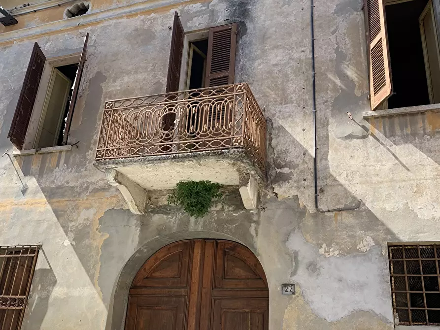 Immagine 3 di Palazzo in vendita  a Viadana