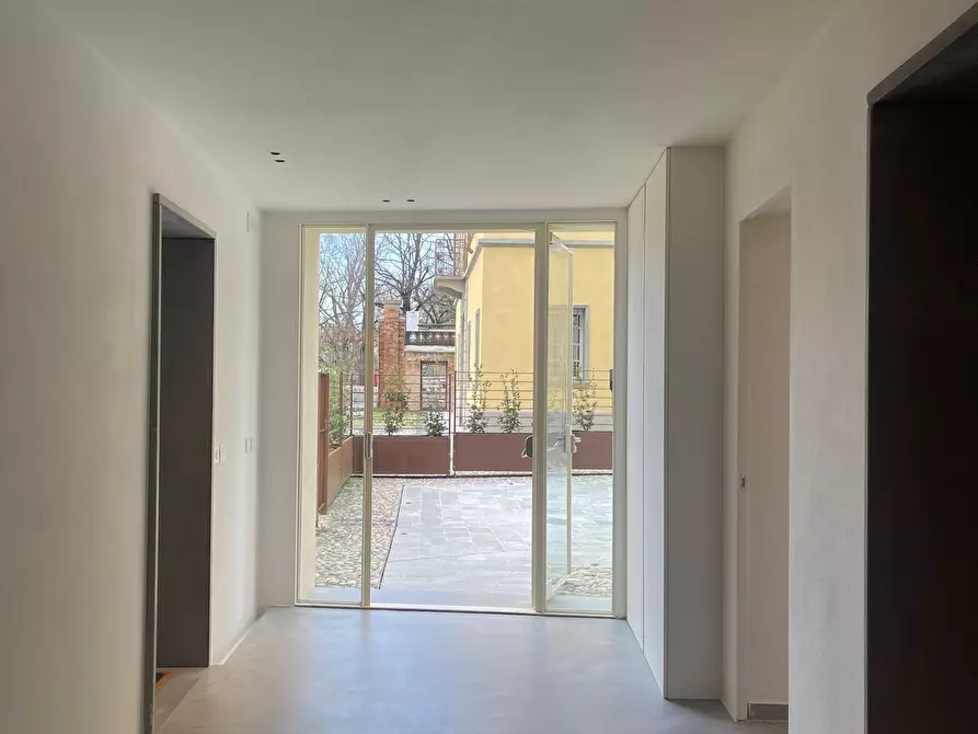 Immagine 16 di Bilocale in affitto  in Viale Rustici a Parma