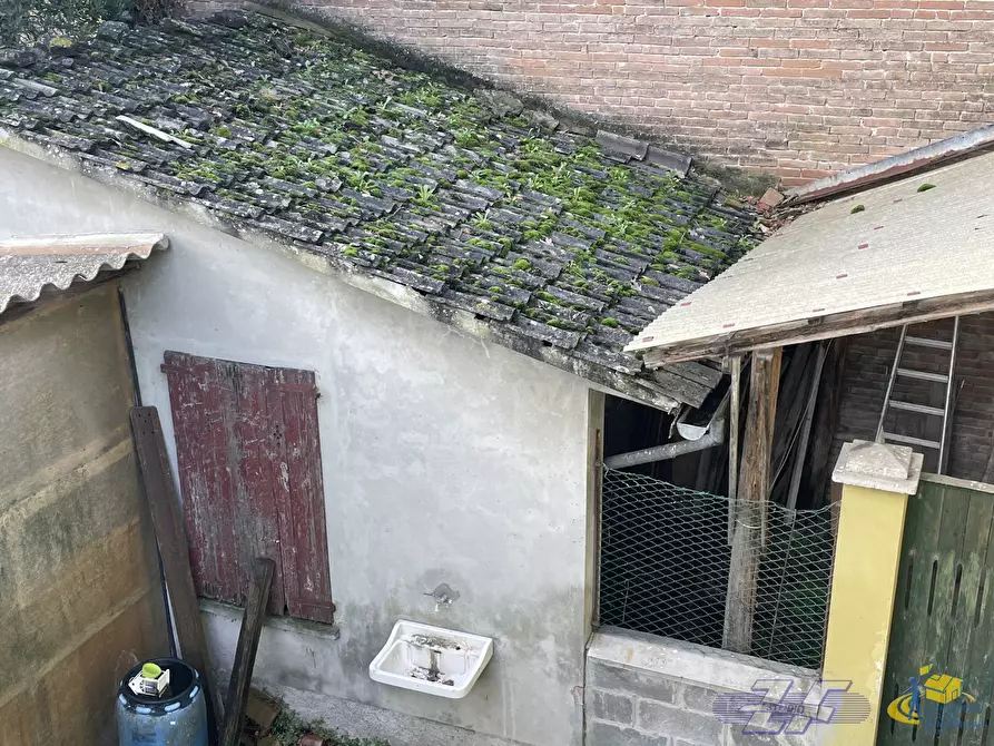 Immagine 32 di Porzione di casa in vendita  in via goiano a Langhirano