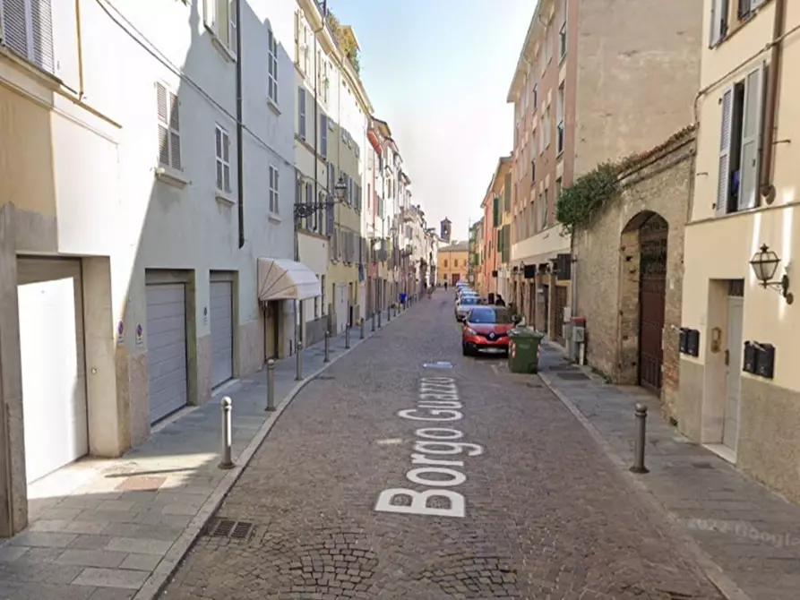 Immagine 30 di Bilocale in vendita  in Borgo Guazzo a Parma