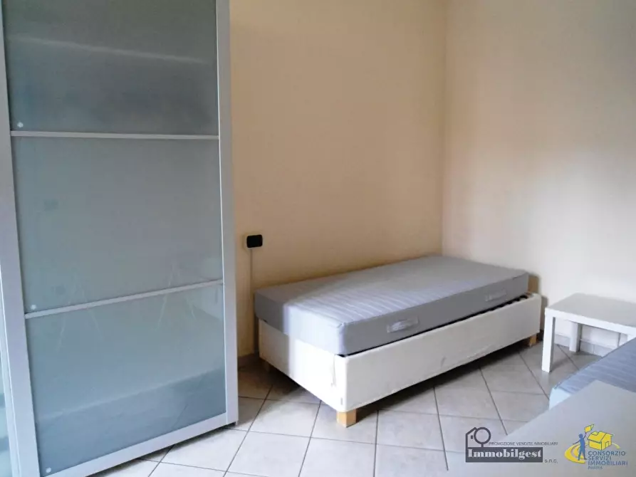 Immagine 9 di Bilocale in affitto  in Via Primo Groppi 14 a Parma