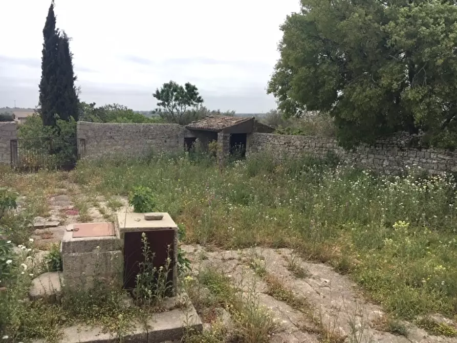 Immagine 21 di Rustico / casale in vendita  a Modica