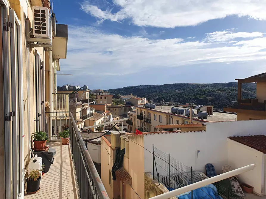 Immagine 9 di Appartamento in vendita  a Modica