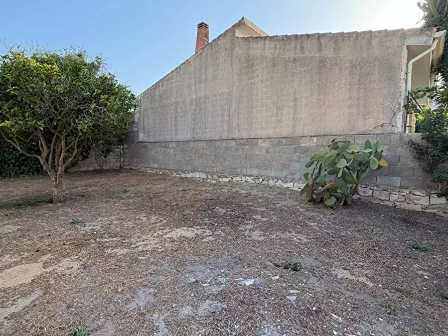 Immagine 15 di Villa in vendita  in Via dell'Alloro 121 a Ispica