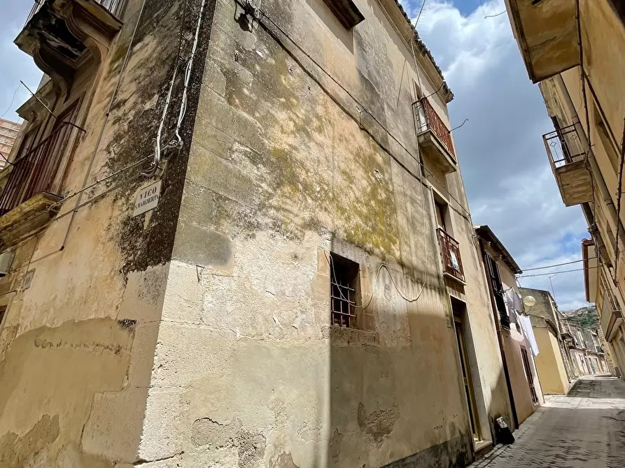 Immagine 1 di Casa indipendente in vendita  in Via Santa Margherita a Modica