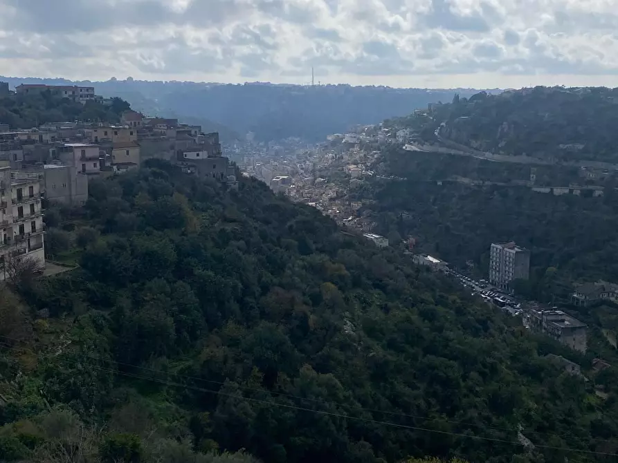 Immagine 7 di Attico in vendita  in Via Loreto Gallinara 964 a Modica