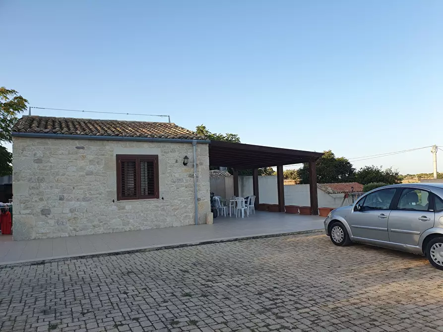 Immagine 3 di Villa in vendita  a Modica