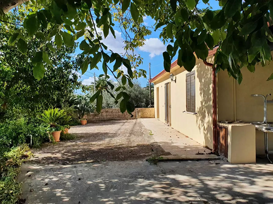 Immagine 8 di Villa in vendita  a Modica