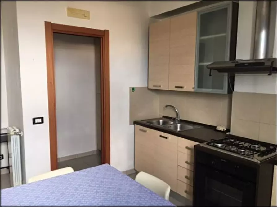 Immagine 4 di Appartamento in affitto  a Modica