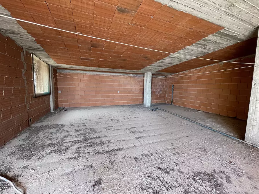 Immagine 15 di Mansarda in vendita  in VIA DUCA DEGLI ABRUZZI 8 a Ispica