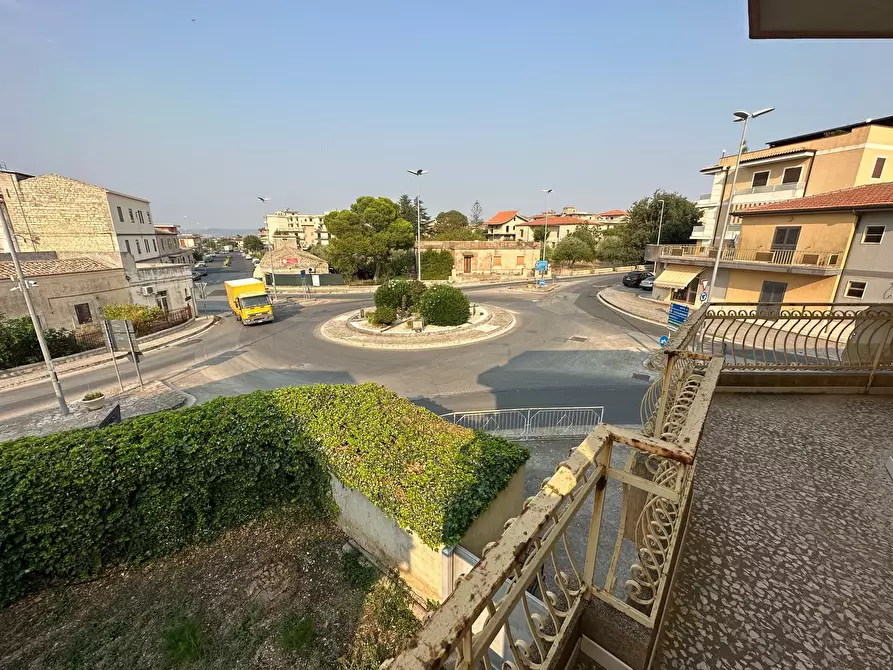 Immagine 16 di Appartamento in vendita  in Piazza Mulino 6 a Modica