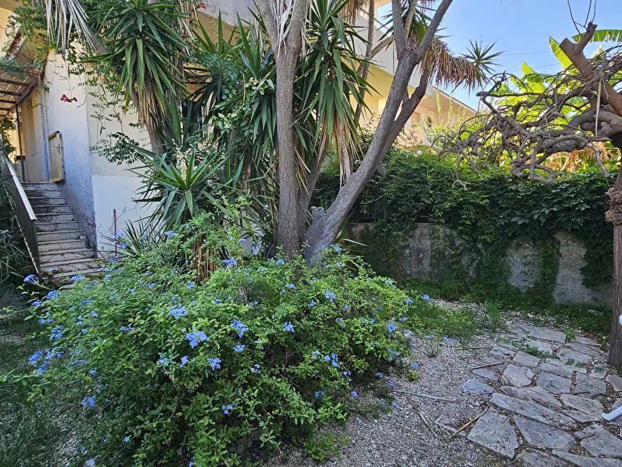 Immagine 12 di Appartamento in affitto  in Via Lipari a Modica