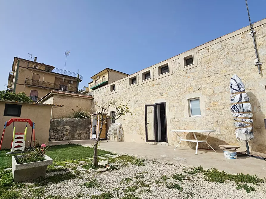 Immagine 14 di Porzione di casa in vendita  a Modica