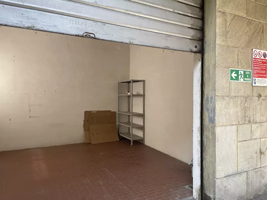Immagine 37 di Bilocale in vendita  in Via Botticelli a Bologna