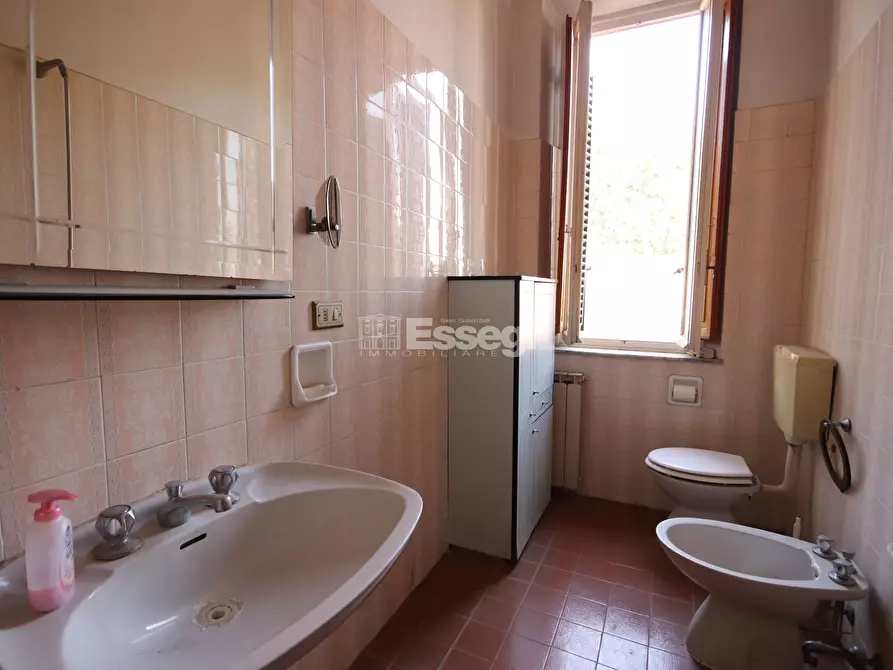 Immagine 15 di Villa in vendita  in Viale Agostino Marti a Lucca