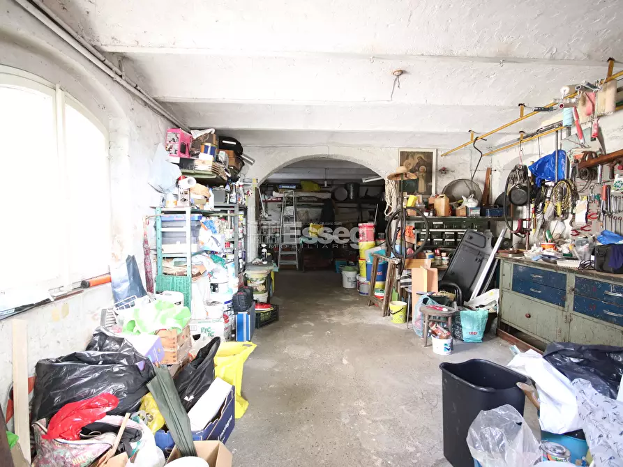 Immagine 17 di Villa in vendita  in Viale Agostino Marti a Lucca