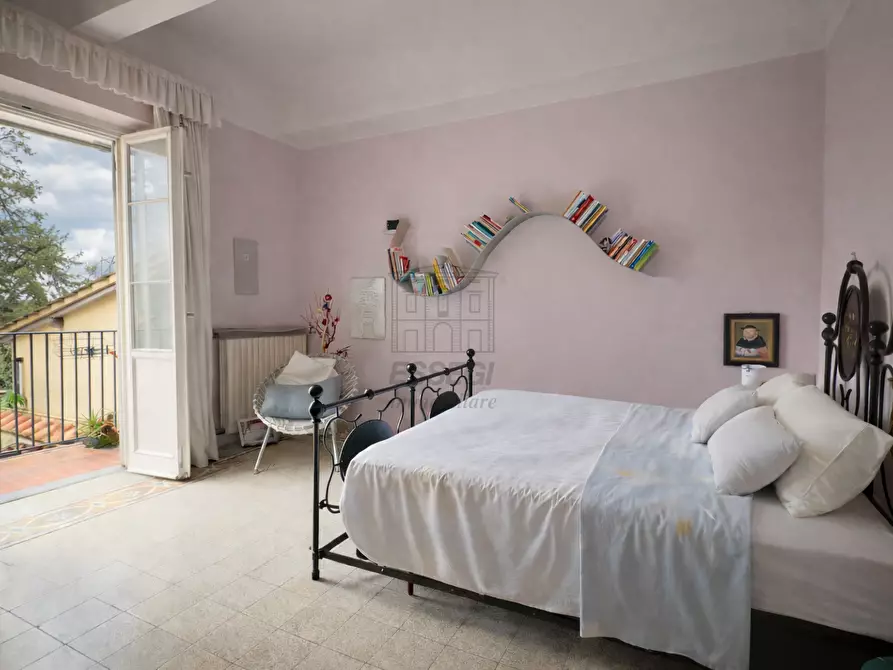 Immagine 7 di Appartamento in vendita  in Piazza Santa Maria Bianca a Lucca