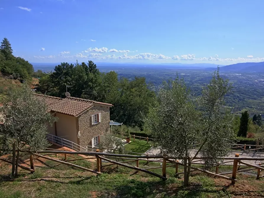 Immagine 1 di Rustico / casale in vendita  in Via Pieve di Brancoli 1586 a Lucca