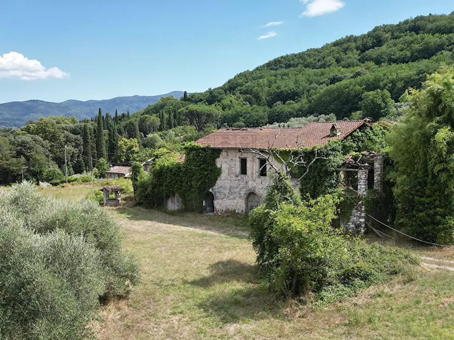 Immagine 1 di Rustico / casale in vendita  in Via del brennero 126 a Lucca
