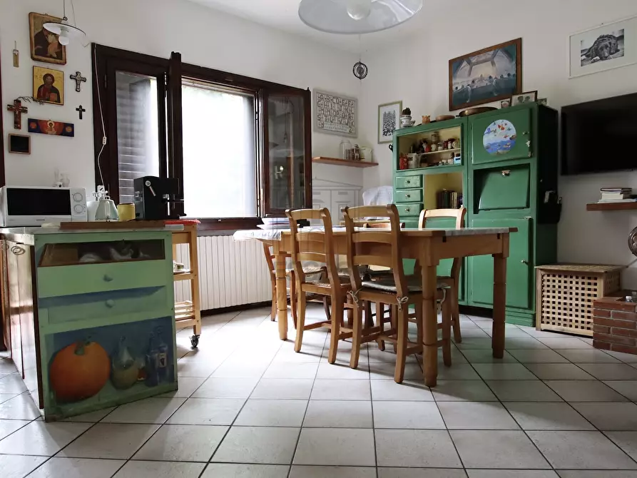 Immagine 38 di Villa in vendita  in Via della Chiesa di Gragnano a Capannori