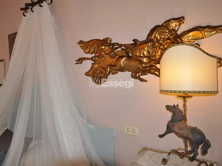 Immagine 26 di Villa in vendita  a Lucca