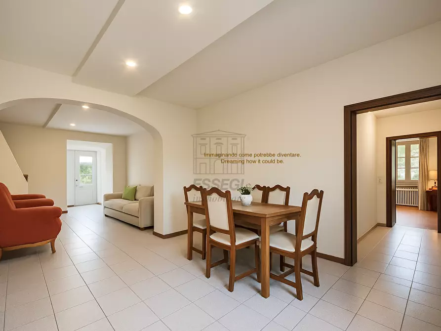 Immagine 3 di Villa in vendita  in Via delle Scuole 38 a Lucca