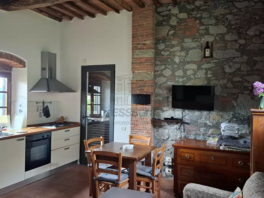 Immagine 15 di Rustico / casale in vendita  in Via Casa Nuova a Pescia