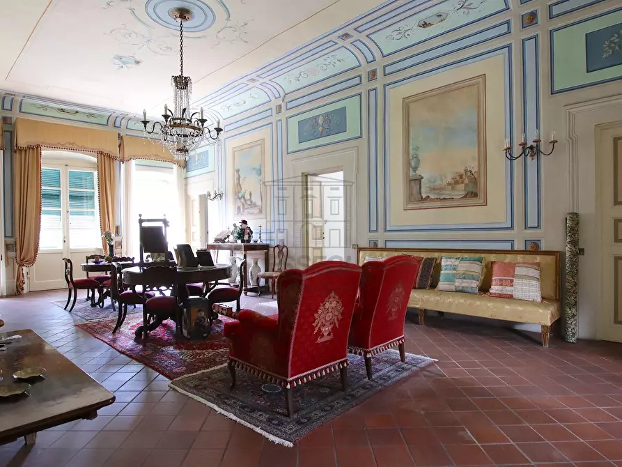 Immagine 8 di Villa in vendita  in Via dei Gambarini a Lucca