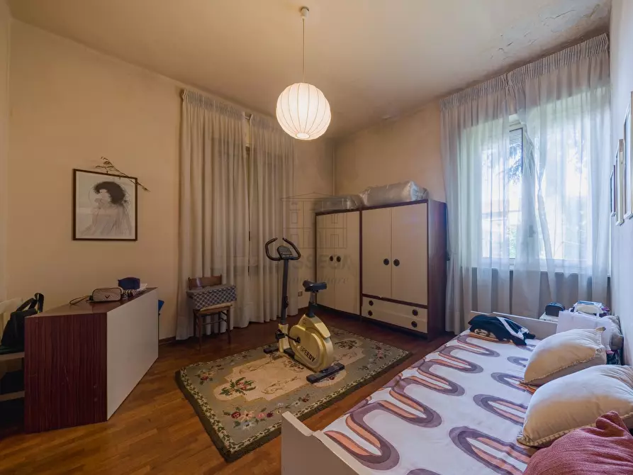Immagine 53 di Villa in vendita  in Via Castruccio Buonamici a Lucca