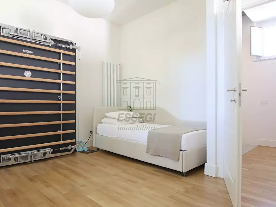 Immagine 24 di Appartamento in vendita  in Via del Portico 13 a Lucca