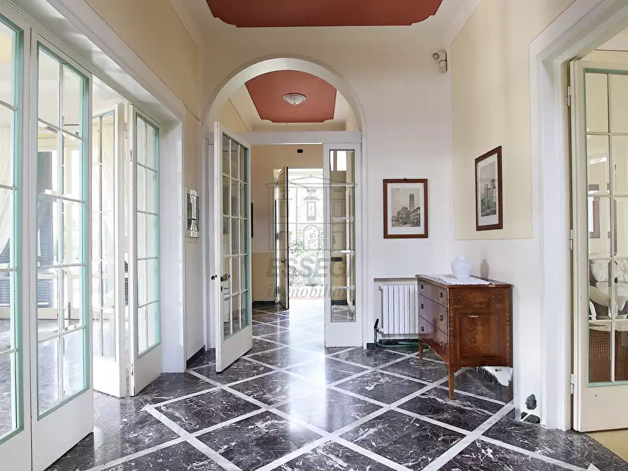 Immagine 11 di Villa in vendita  in traversa i 248 a Lucca