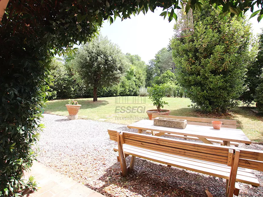 Immagine 10 di Villa in vendita  in Via di segromigno a Capannori