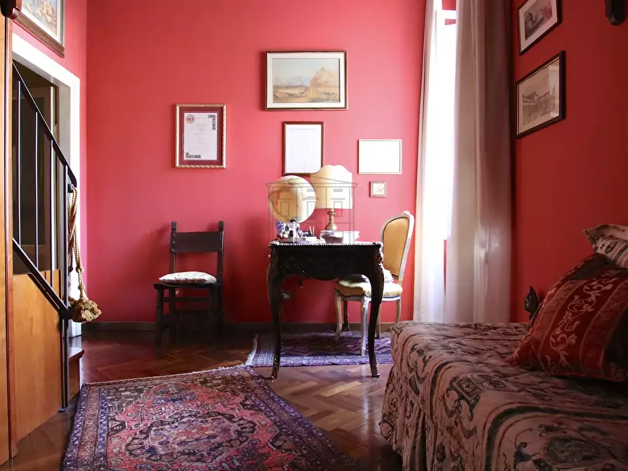 Immagine 16 di Appartamento in vendita  in VIa Fillungo a Lucca